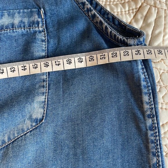 Calvin Klein Sleeveless Denim Shirt with Front Pocket, size M, like new. - Picture 9 of 9